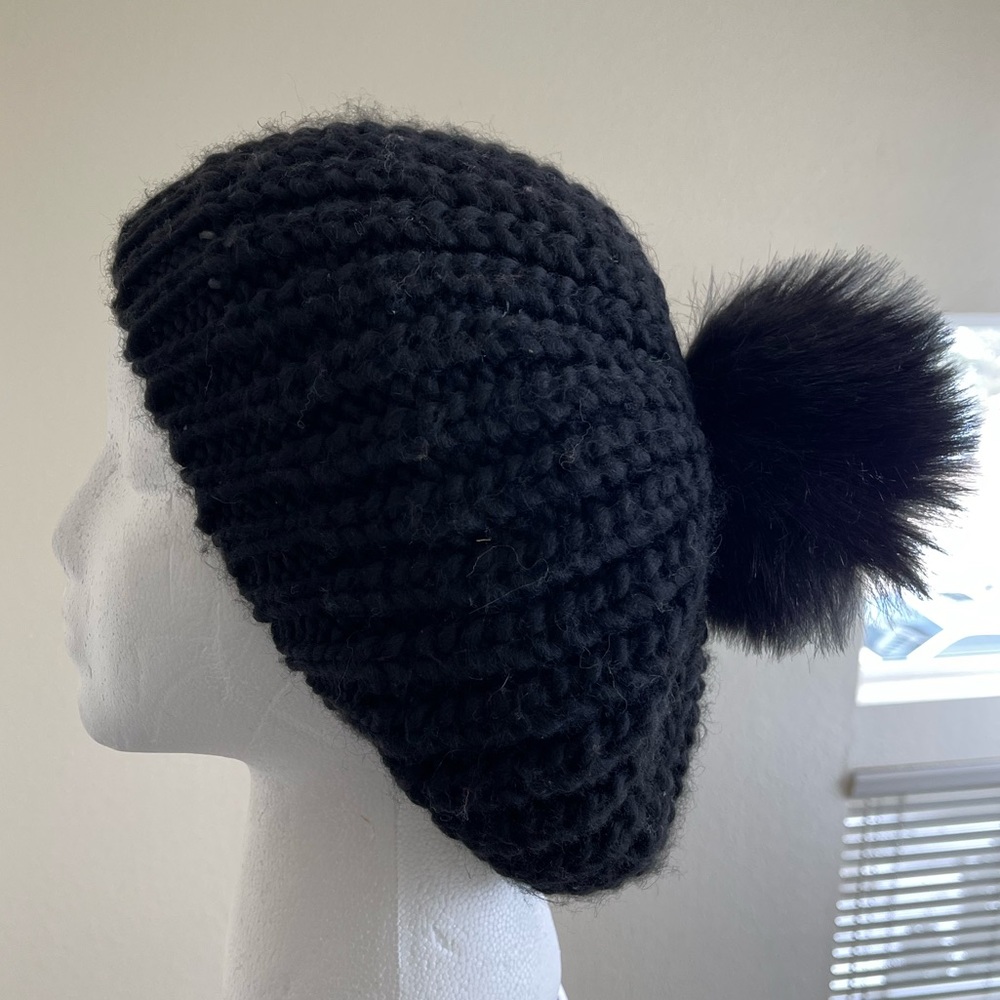 Black PomPom Beanie Beret